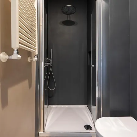 Guesthost - Attico Umbertino Design With Terrace Apartamento Bari