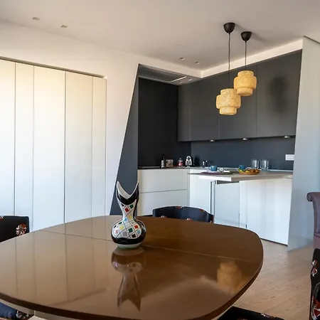 Guesthost - Attico Umbertino Design With Terrace